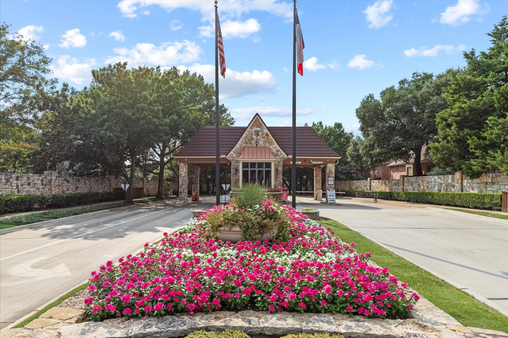 Stonebriar Village Entry Gate